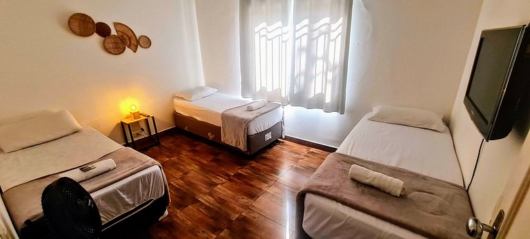 Quarto econômico para 4 pessoas