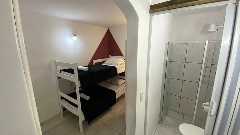 Casa inteira 4 Quartos e banheiros privativos