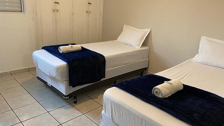 Casa inteira 4 Quartos e banheiros privativos