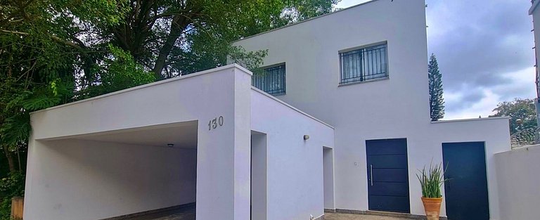 Quarto Econômico Triplo