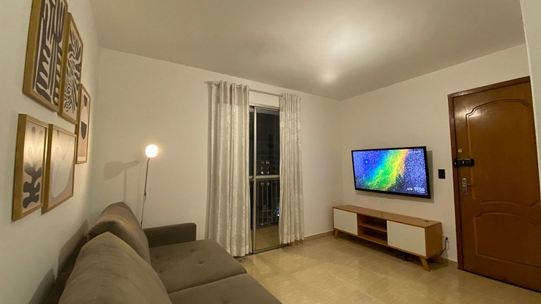 Apartamento amplo para a família com 2 quartos