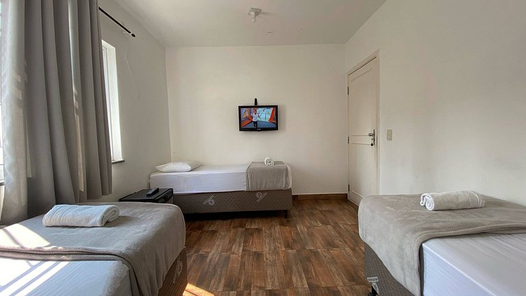 Quarto para 4 pessoas no Morumbi, Zona Sul SP