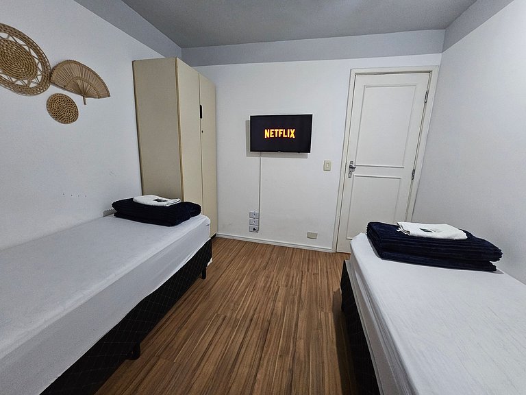 Quarto duplo 2 camas de solteiro no Morumbi